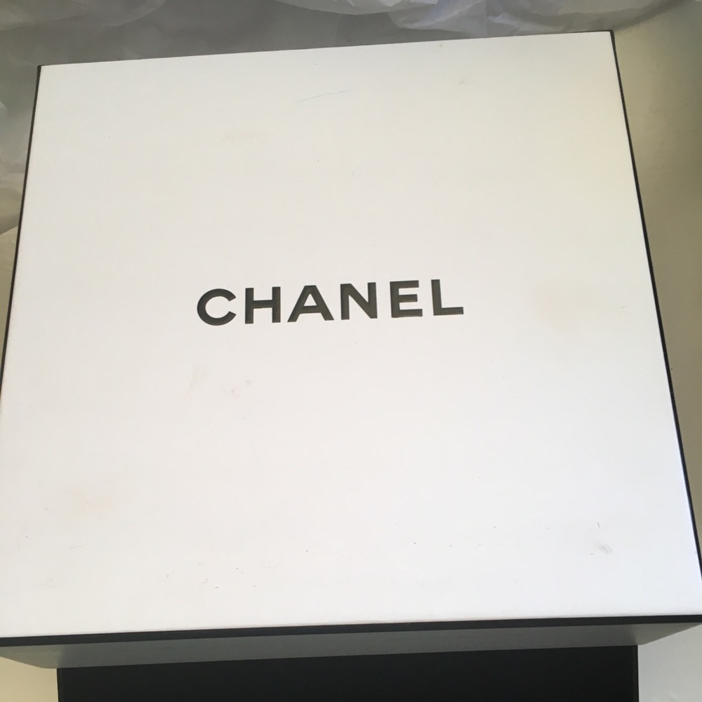 Chanel Coco Mademoiselle gift set.